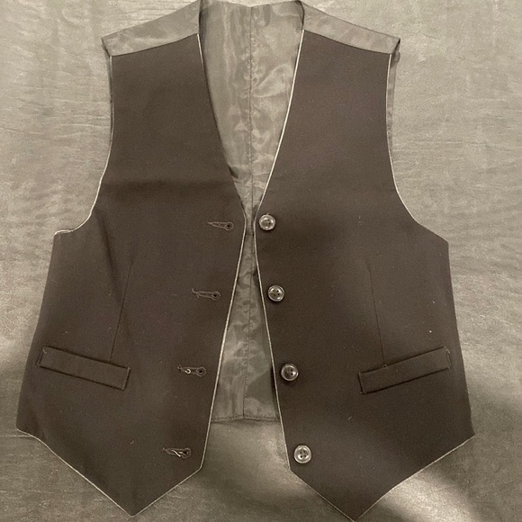 Boys reversible size 8 black/grey button up dressy vest - Picture 1 of 2